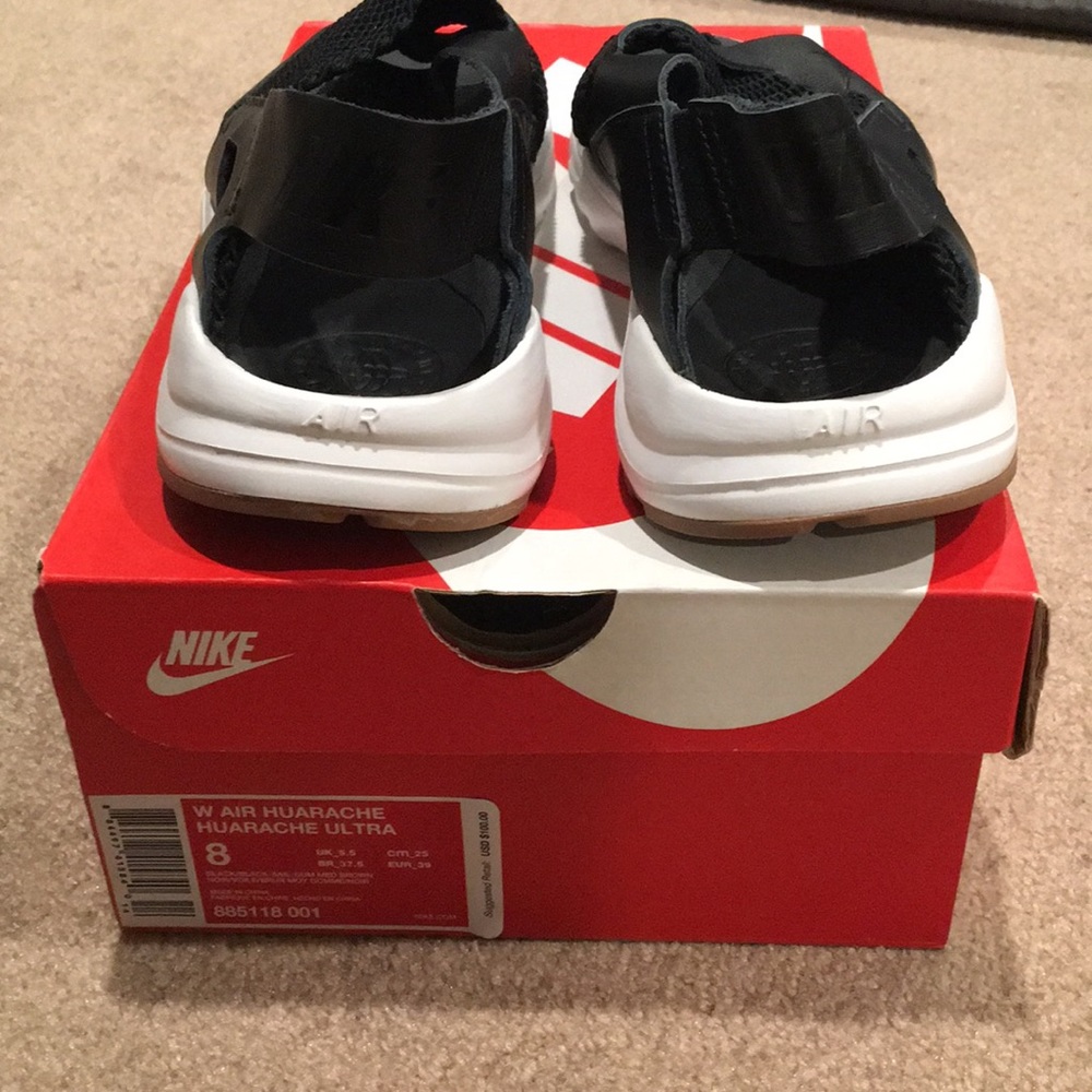 Nike Huarache Ultra, Womens Size 8